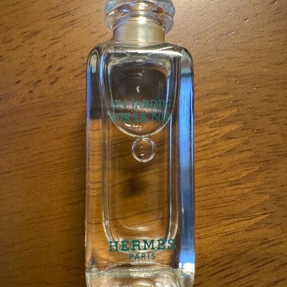 Mini Perfume Set – 4 Pieces (Moroccanoil, Versace, Hermès, Armani) - Picture 6 of 7